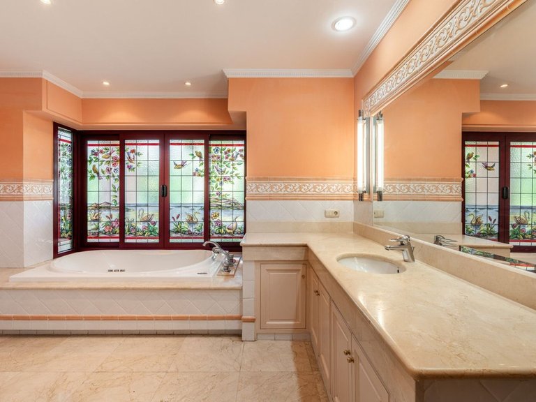 Villa for Sale in Marbella, Malaga 21