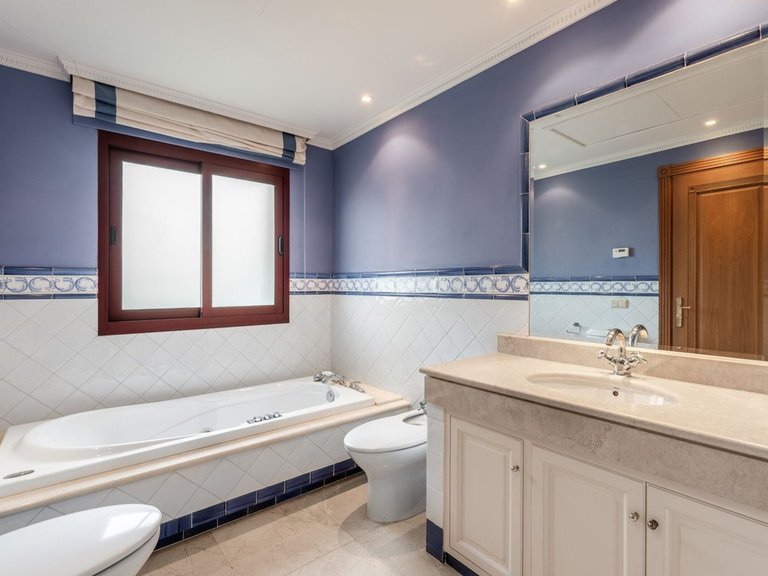 Villa for Sale in Marbella, Malaga 22