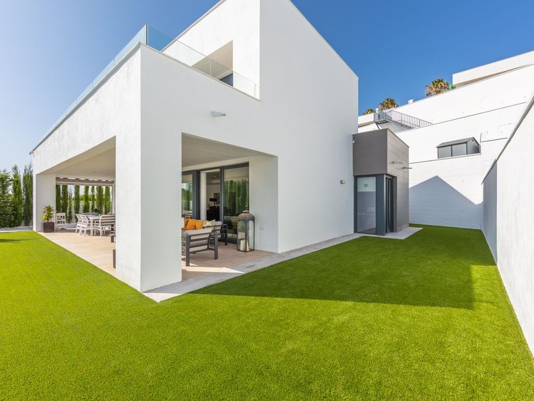 Villa for Sale in La Duquesa, Malaga 15