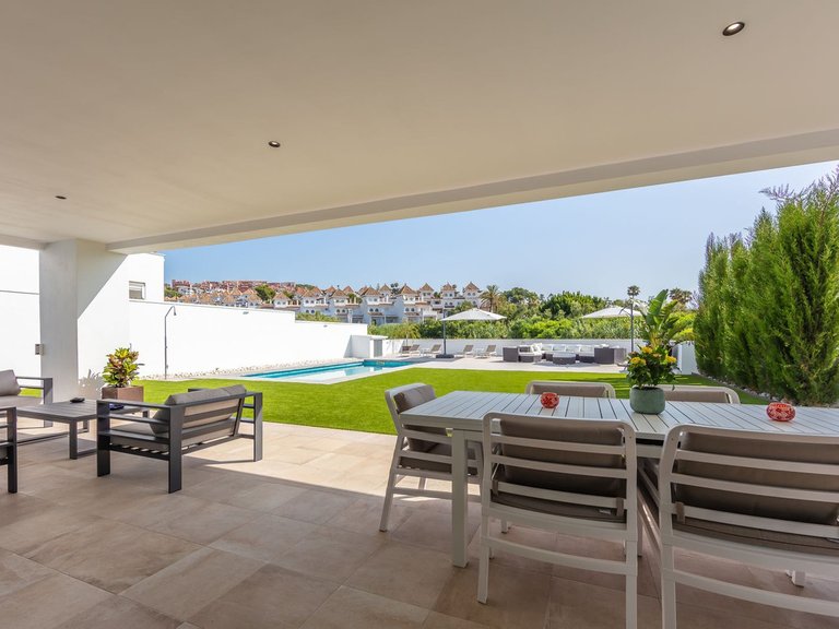 Villa for Sale in La Duquesa, Malaga 19