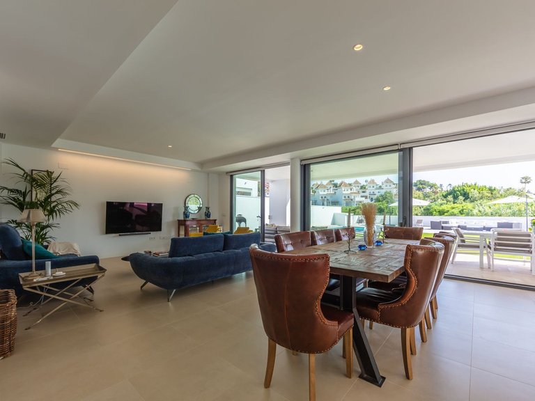 Villa for Sale in La Duquesa, Malaga 4