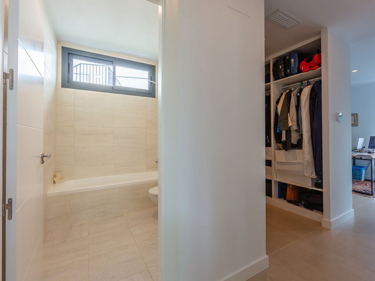 Villa for Sale in La Duquesa, Malaga 40