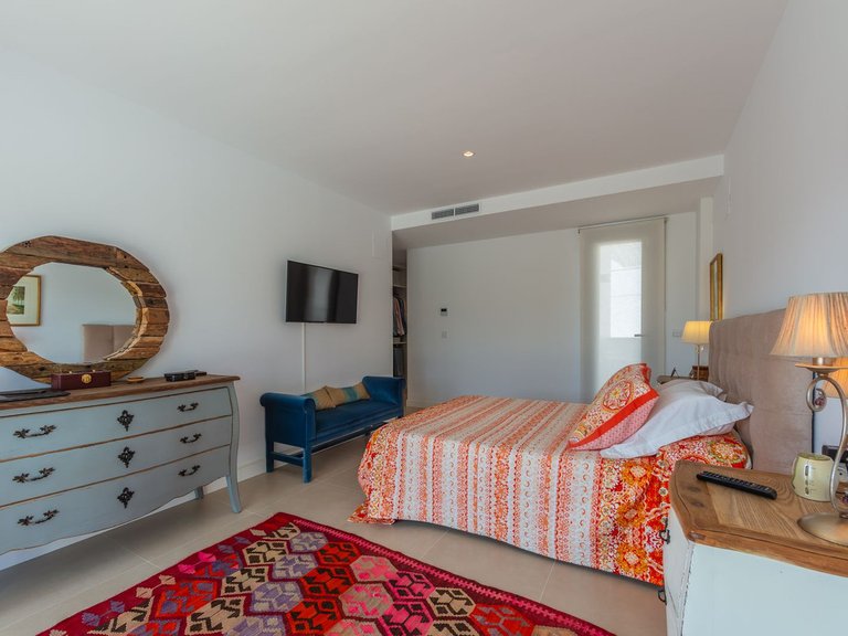 Villa for Sale in La Duquesa, Malaga 45