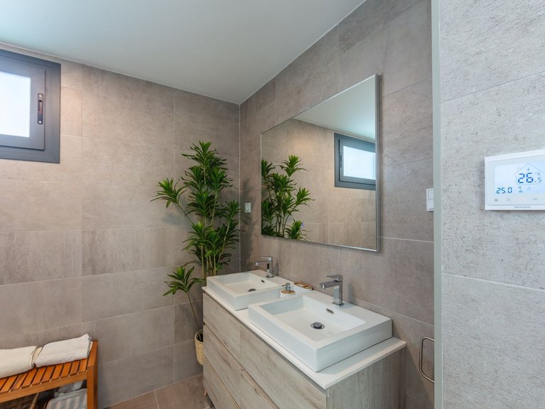 Villa for Sale in La Duquesa, Malaga 56