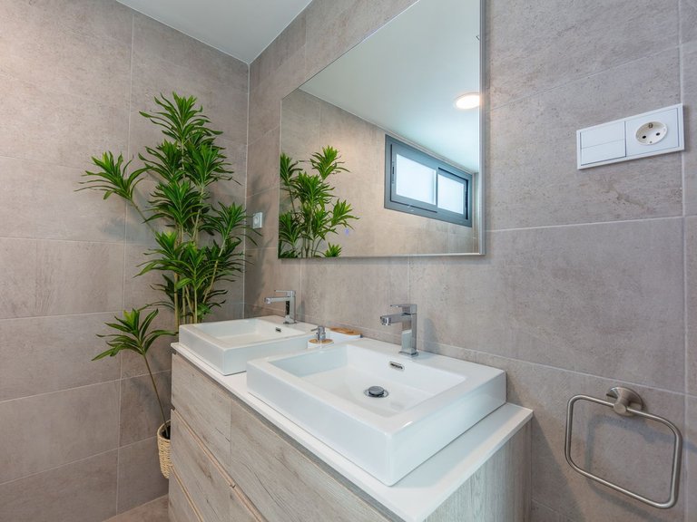 Villa for Sale in La Duquesa, Malaga 57