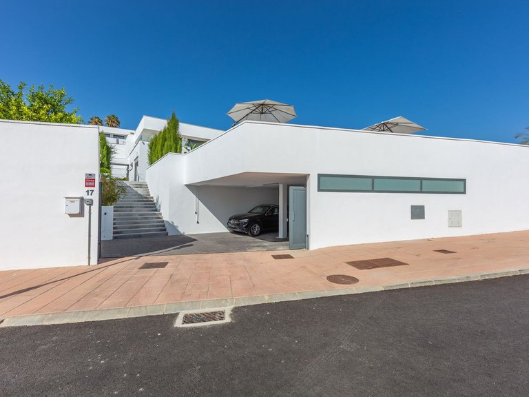 Villa for Sale in La Duquesa, Malaga 8