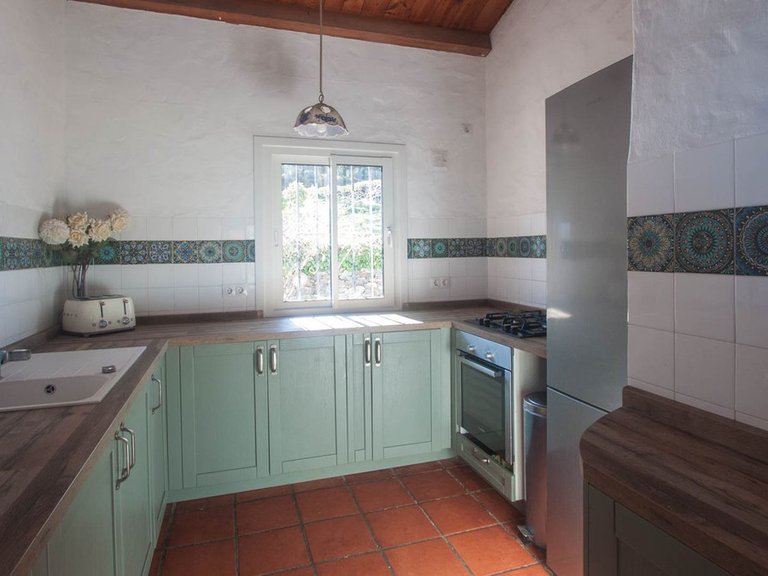 Villa for Sale in Casares, Malaga 13