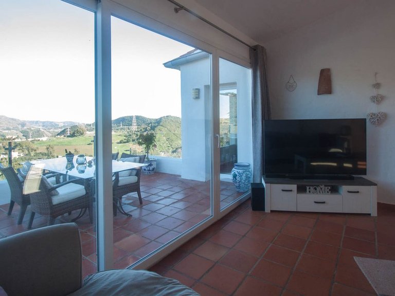 Villa for Sale in Casares, Malaga 17