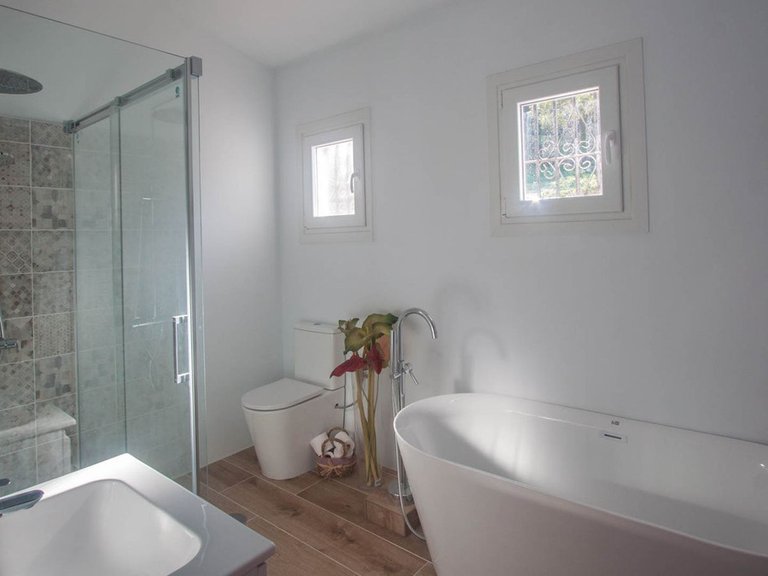 Villa for Sale in Casares, Malaga 23