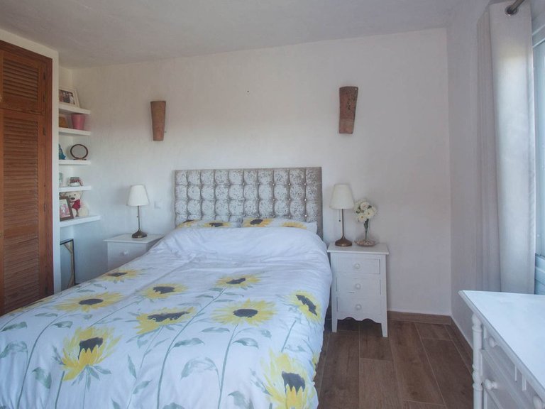Villa for Sale in Casares, Malaga 24
