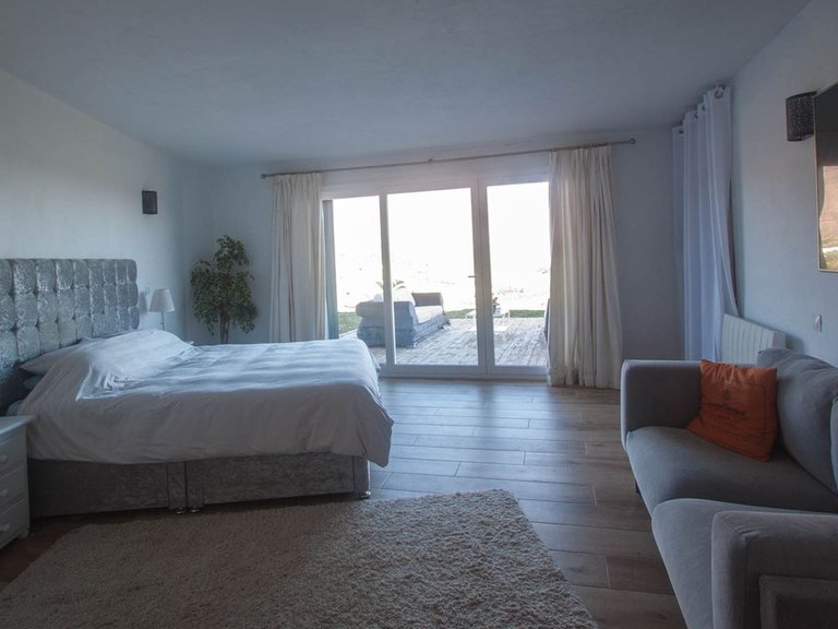 Villa for Sale in Casares, Malaga 26