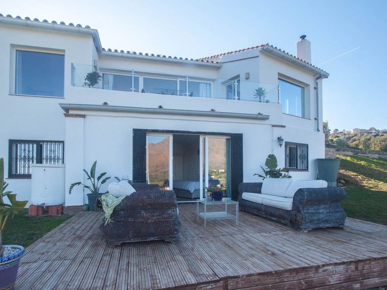Villa for Sale in Casares, Malaga 34