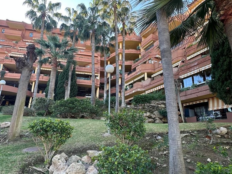Apartment for Sale in Torrequebrada, Malaga 28