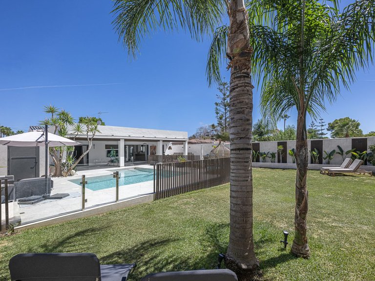 Villa for Sale in New Golden Mile, Malaga 29