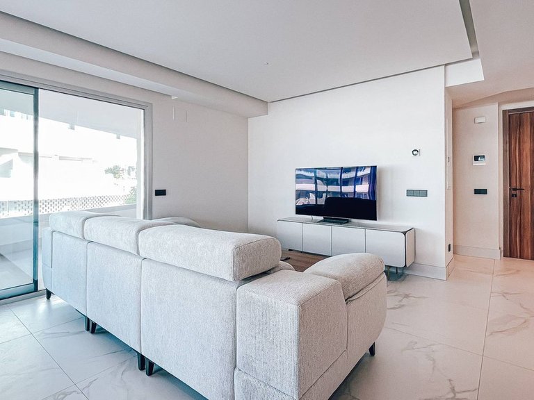 Apartment for Sale in San Pedro De Alcántara, Malaga 11