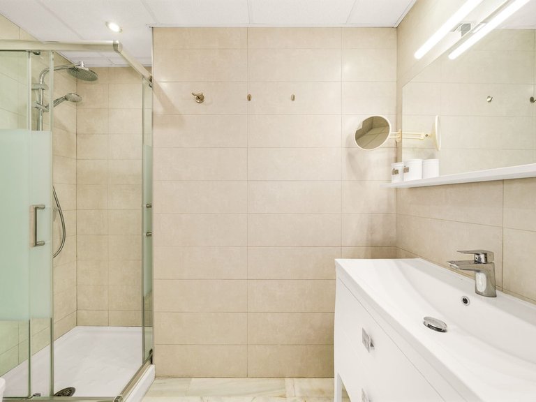 Apartment for Sale in Fuengirola, Malaga 16