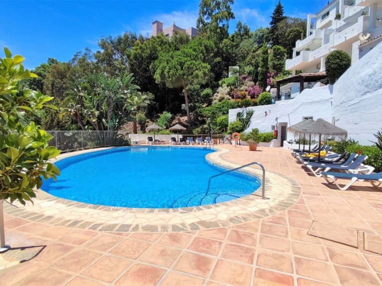 Apartment for Sale in La Mairena, Malaga 19