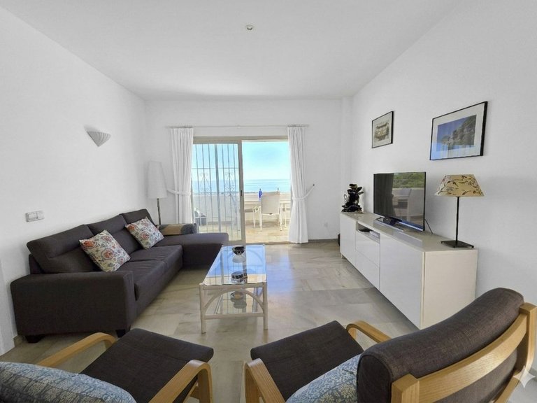 Apartment for Sale in La Mairena, Malaga 4