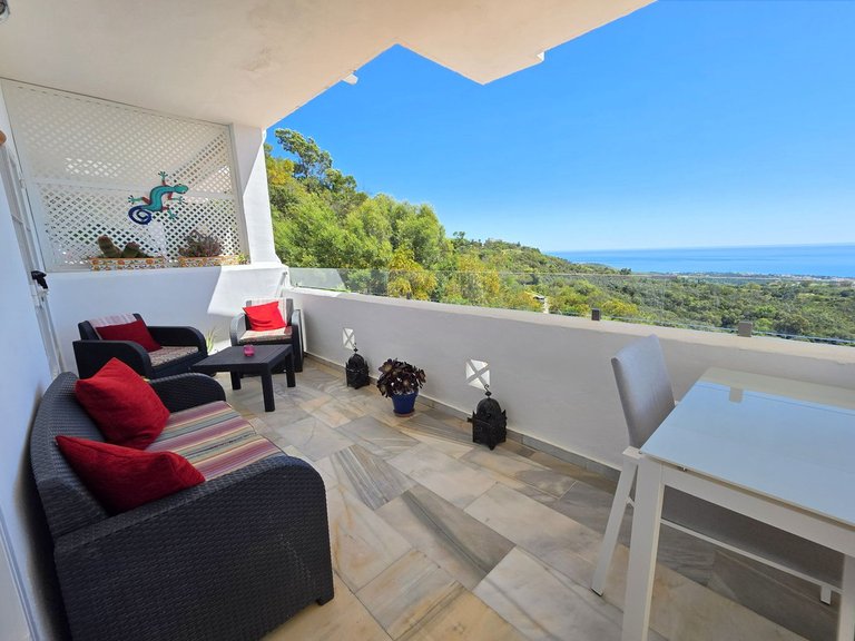 Apartment for Sale in La Mairena, Malaga 9
