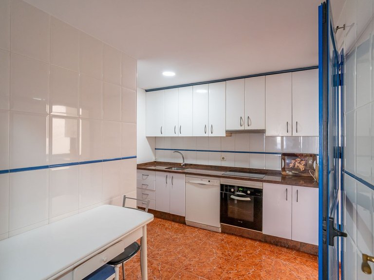 Apartment for Sale in Estepona, Malaga 8