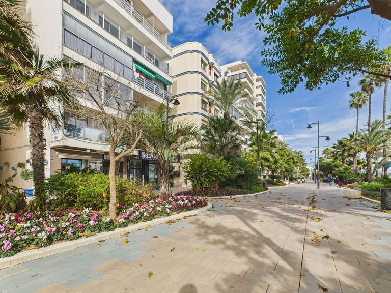 Apartment for Sale in Estepona, Malaga 1