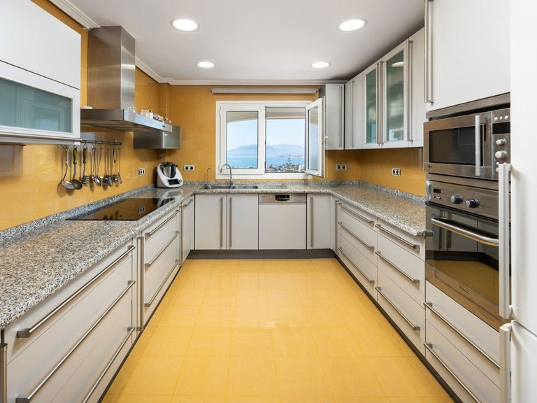 Villa for Sale in Málaga Este, Malaga 10