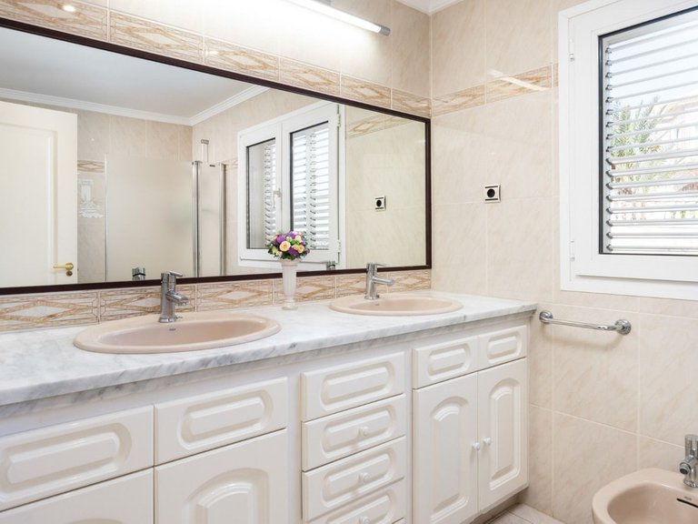 Villa for Sale in Málaga Este, Malaga 19