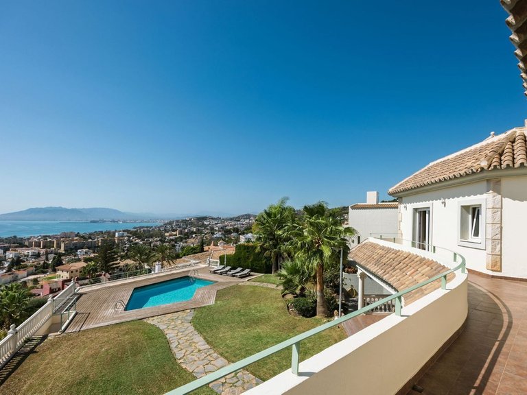 Villa for Sale in Málaga Este, Malaga 24