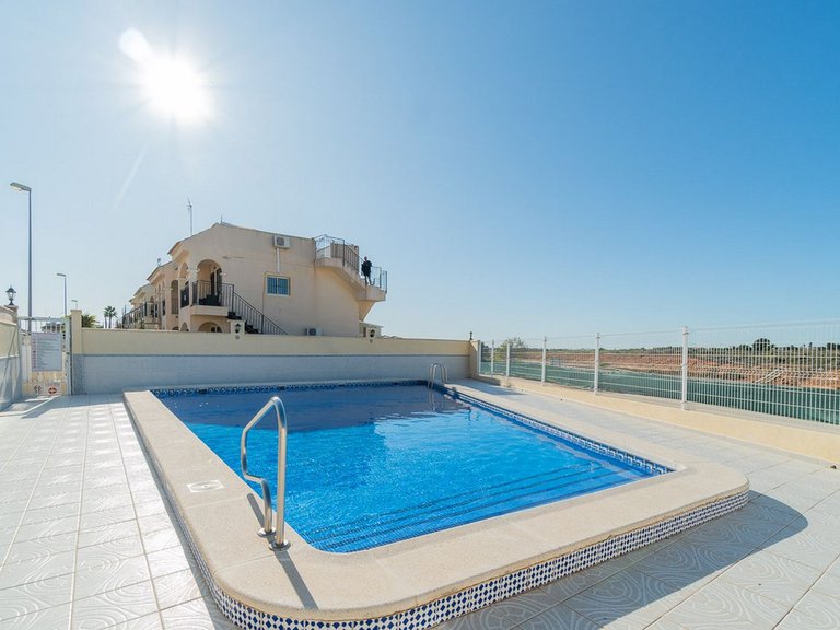 Apartment for Sale in Playa Flamenca, Alicante 1