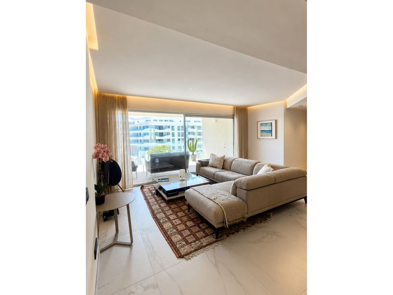 Apartment for Sale in San Pedro De Alcántara, Malaga 11