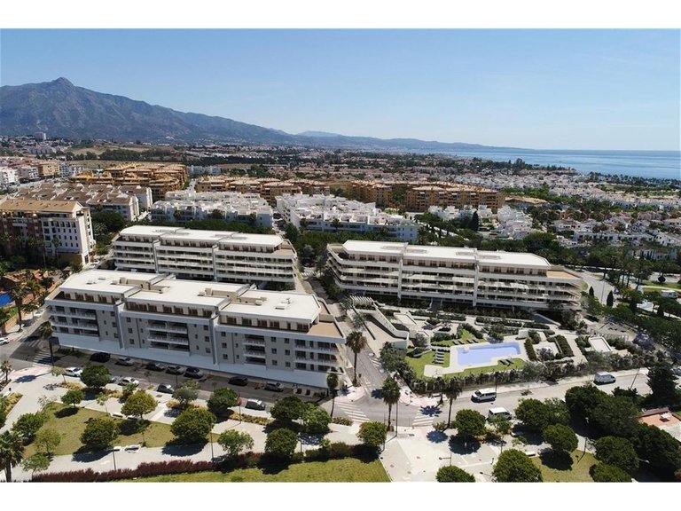 Apartment for Sale in San Pedro De Alcántara, Malaga 2