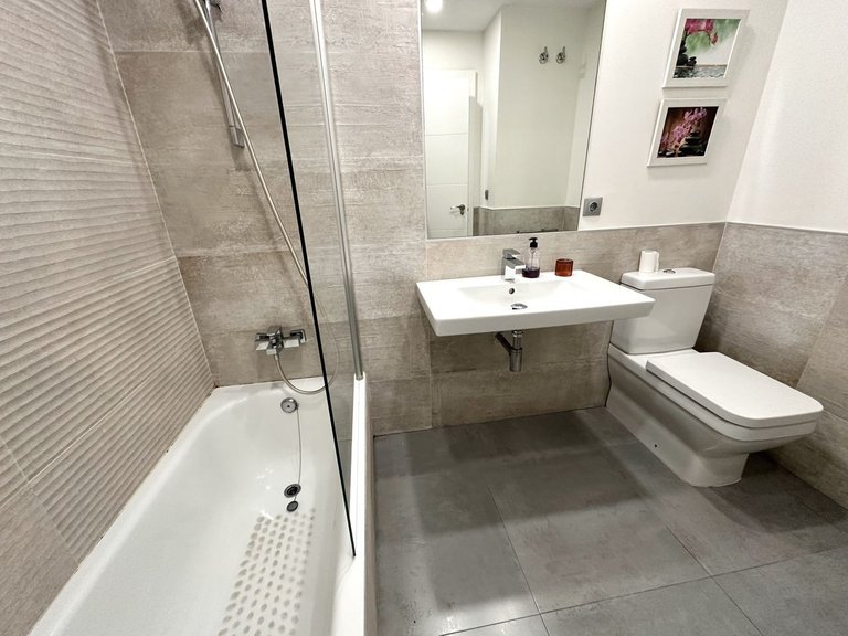Apartment for Sale in Nueva Andalucía, Malaga 17