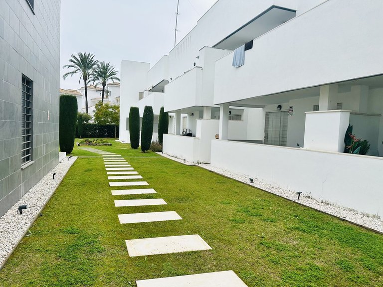 Apartment for Sale in Nueva Andalucía, Malaga 22