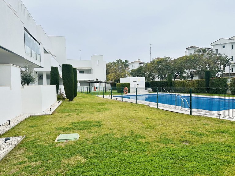 Apartment for Sale in Nueva Andalucía, Malaga 27