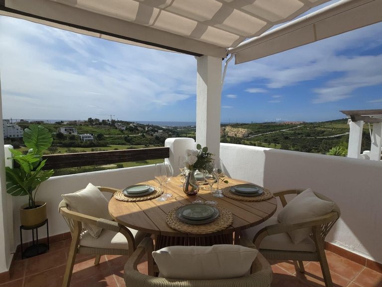 Apartment for Sale in Valle Romano, Malaga 1