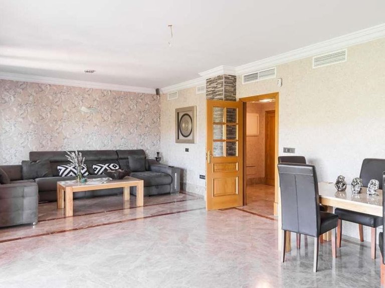 Villa for Sale in Marbella, Malaga 11