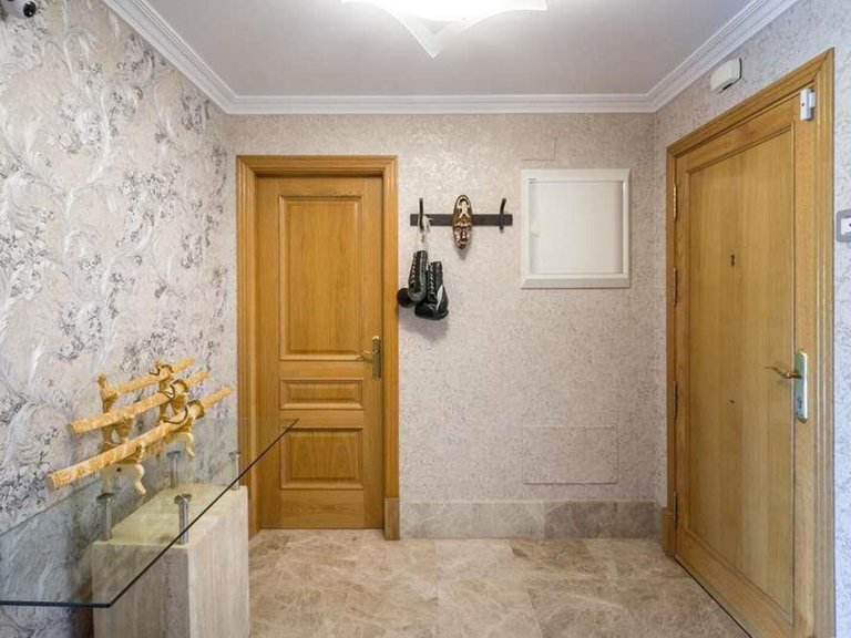 Villa for Sale in Marbella, Malaga 14