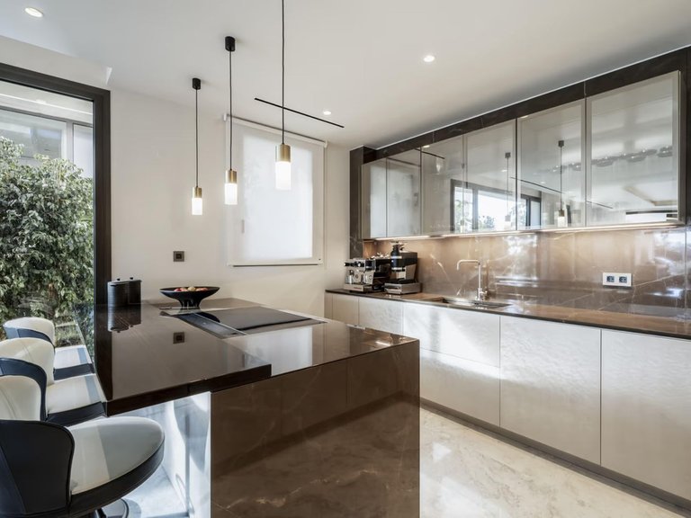 Apartment for Sale in Marbella, Malaga 9