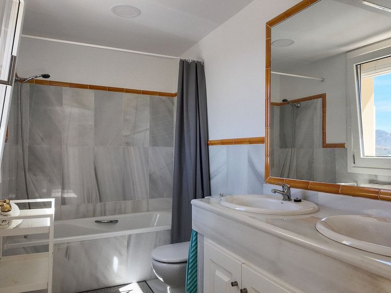 Villa for Sale in La Heredia, Malaga 13