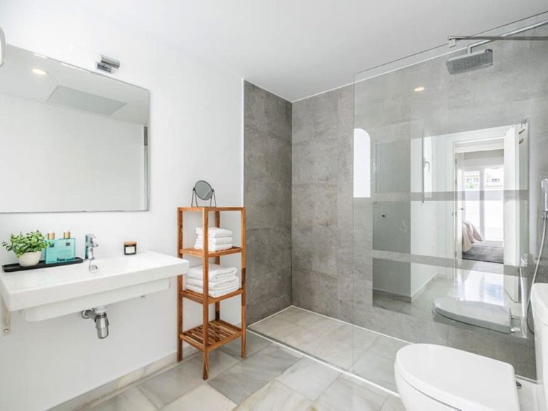 Apartment for Sale in Nueva Andalucía, Malaga 10