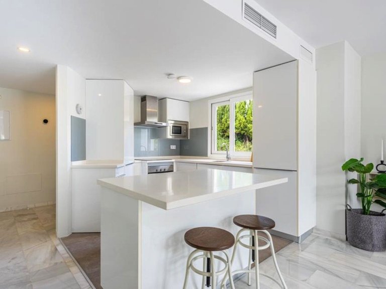 Apartment for Sale in Nueva Andalucía, Malaga 4