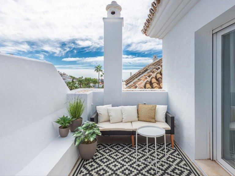 Apartment for Sale in Nueva Andalucía, Malaga 6