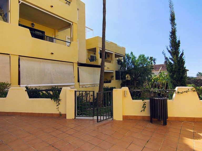 Apartment for Sale in Marbella, Malaga 25