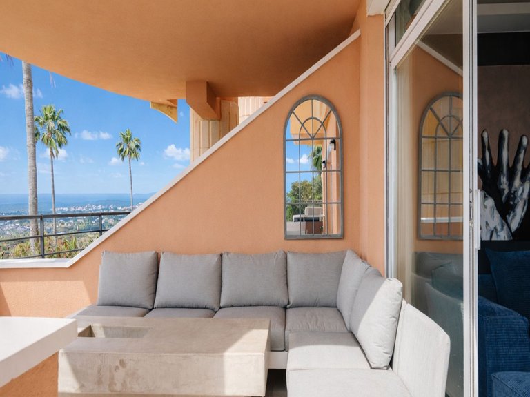 Apartment for Sale in Nueva Andalucía, Malaga 8