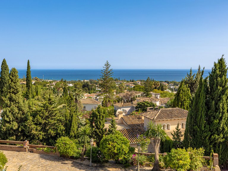 Villa for Sale in Marbella, Malaga 5