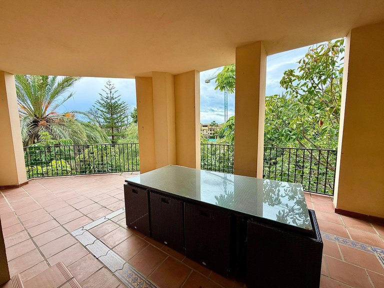 Apartment for Sale in Puerto Banús, Malaga 12