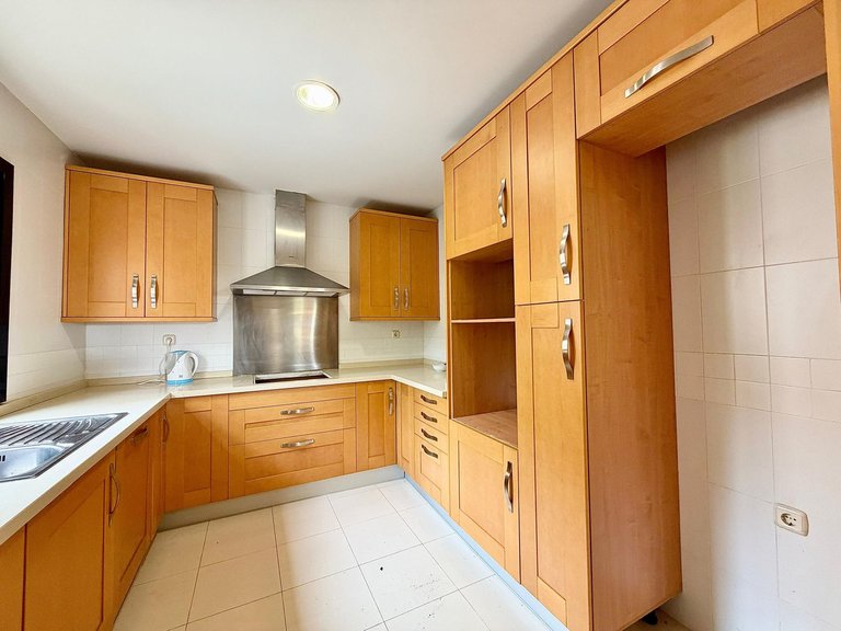 Apartment for Sale in Puerto Banús, Malaga 18