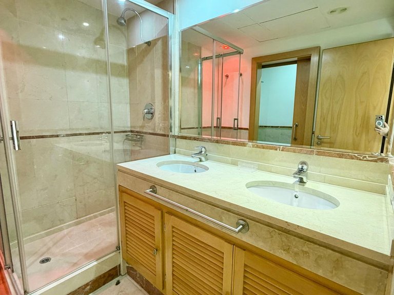 Apartment for Sale in Puerto Banús, Malaga 31
