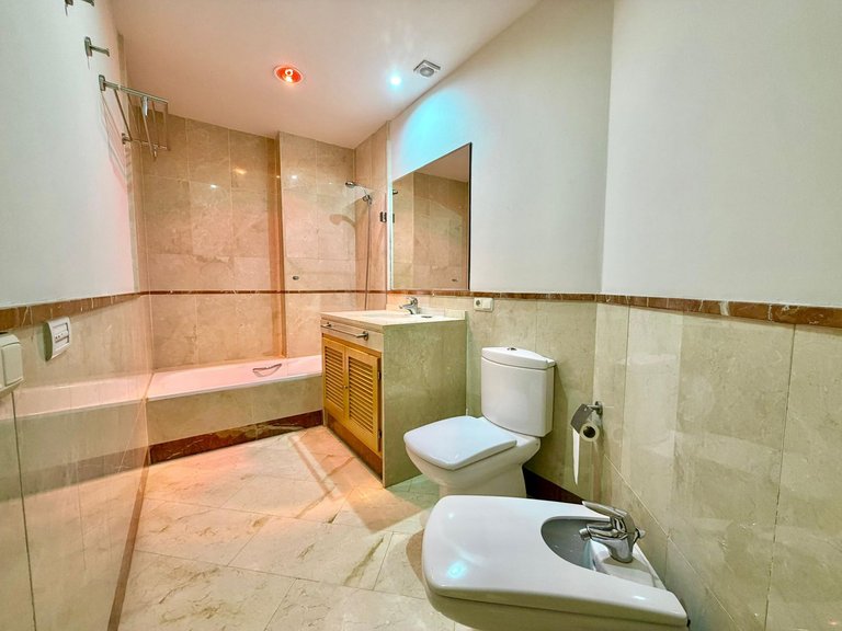 Apartment for Sale in Puerto Banús, Malaga 34