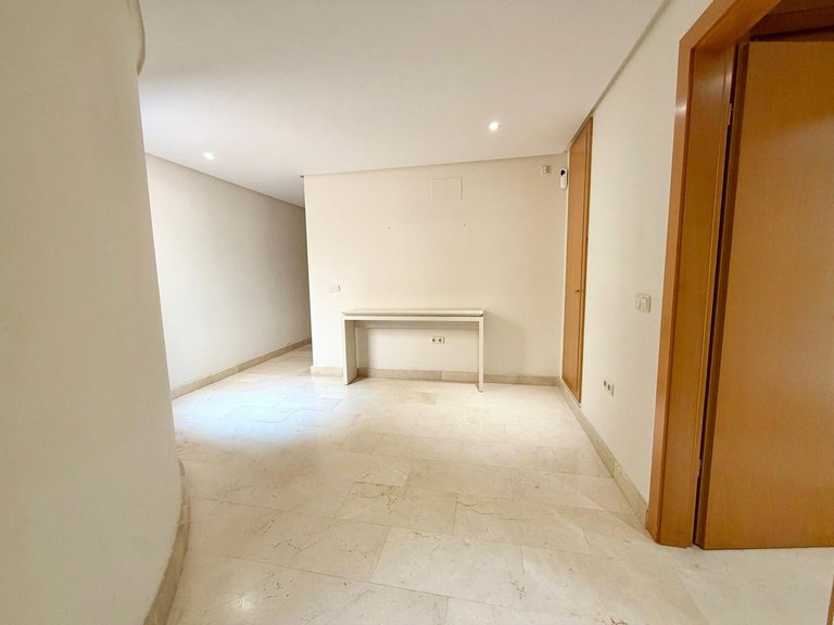 Apartment for Sale in Puerto Banús, Malaga 40